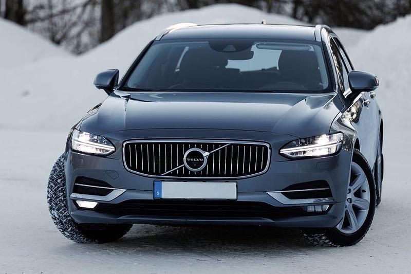 Begagnad Volvo V90 150 HK (110 kW) 2017 Kombi
