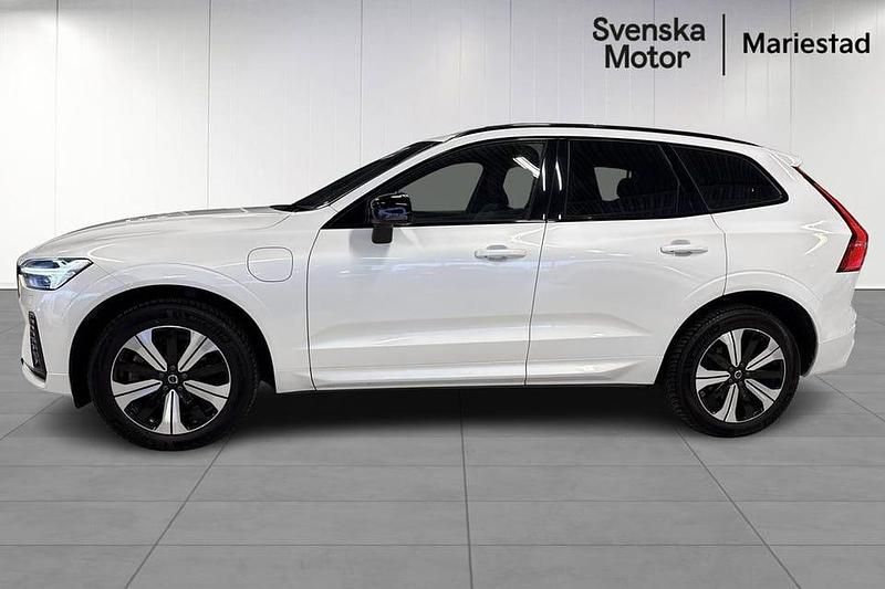 Begagnad Volvo XC60 Plus 355 HK (261 kW) 2024 Vit SUV