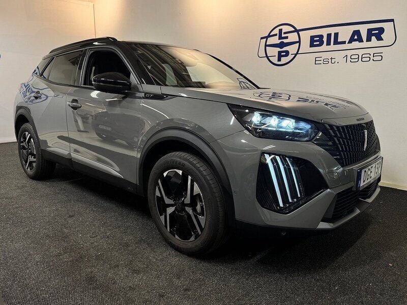 Grå Begagnad 2024 Peugeot 2008 GTi SUV | 279 000 kr (Marknadspris) - Bild 1/4