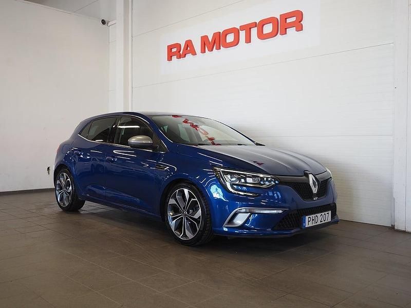 Begagnad Renault Mégane GT Line Bose Edition 206 HK (151 kW) 2017 Blå Halvkombi
