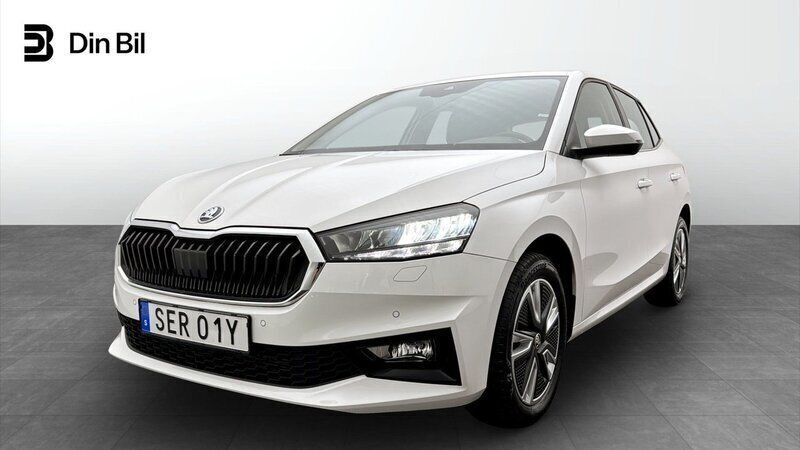 Vit Begagnad 2023 Skoda Fabia Style Halvkombi | 219 900 kr (Marknadspris) - Bild 1/4