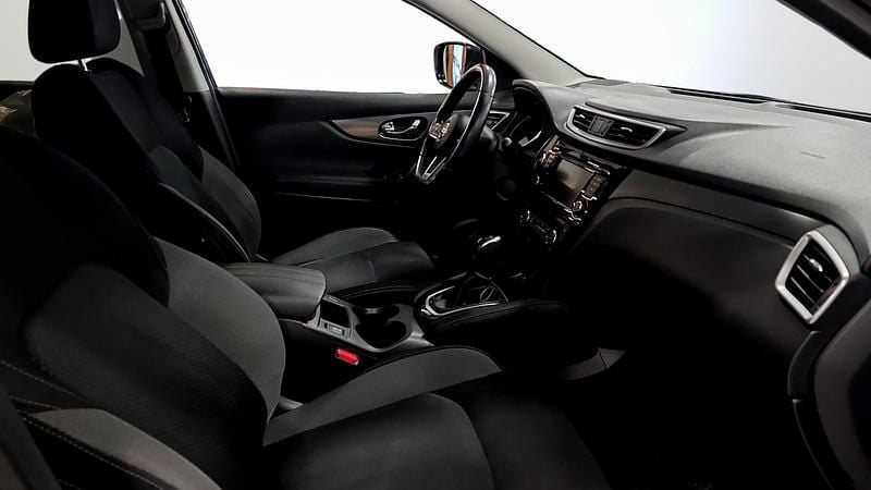 Begagnad Nissan Qashqai N-Connecta 159 HK (116 kW) 2019 Svart SUV