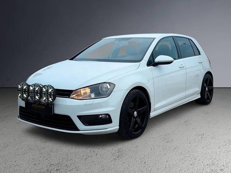 Vit Begagnad 2015 VW Golf VII GT | 128 900 kr (Dyr) - Bild 1/4