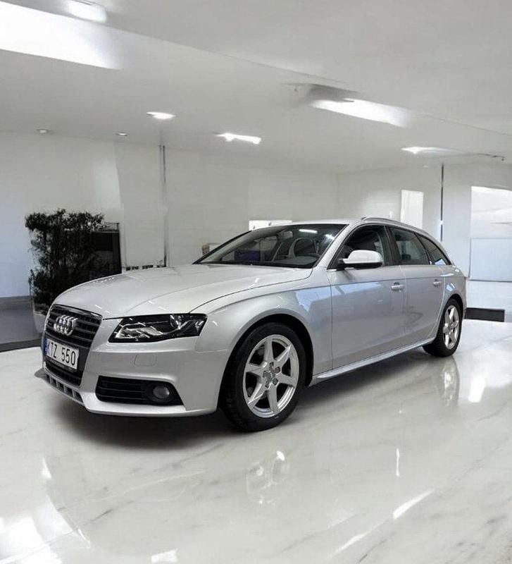Silver Begagnad 2011 Audi A4 Kombi | 125 000 kr (Lite dyr) - Bild 1/4