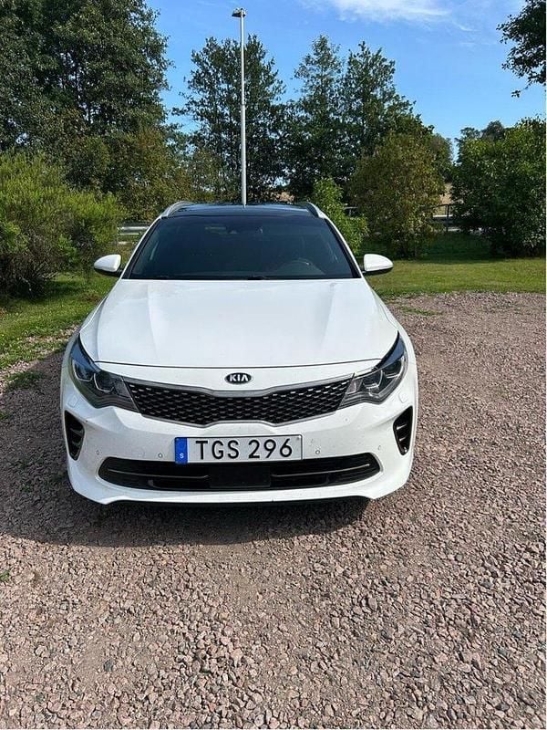 Vit Begagnad 2018 Kia Optima GT-Line Kombi | 190 000 kr (Marknadspris) - Bild 1/4