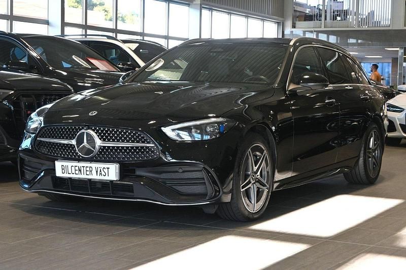 Svart Begagnad 2023 Mercedes C300e AMG Kombi | 389 000 kr (Dyr) - Bild 1/4