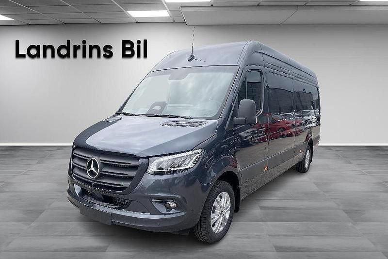 Ny Mercedes Sprinter 2025 Grå Van