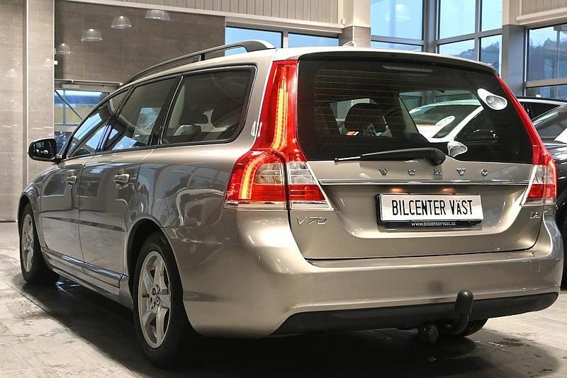 Begagnad Volvo V70 116 HK (85 kW) 2014 Ljusbrun (grå metallic) Kombi