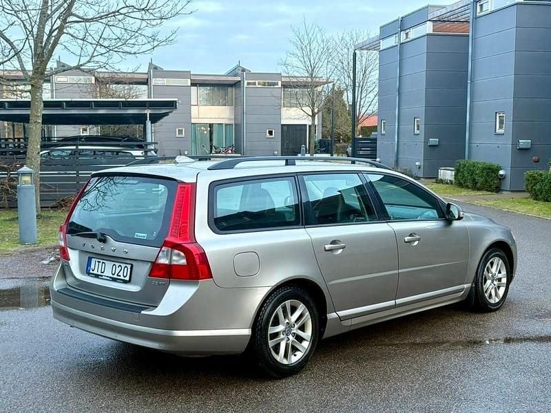 Begagnad Volvo V70 R-Design 200 HK (147 kW) 2009 Kombi