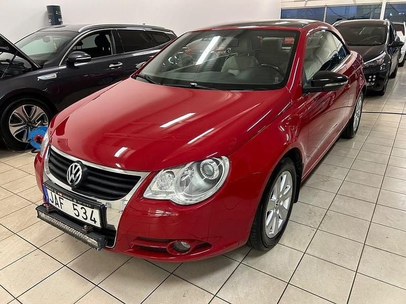 Begagnad VW Eos 140 HK (102 kW) 2010 Röd Cab