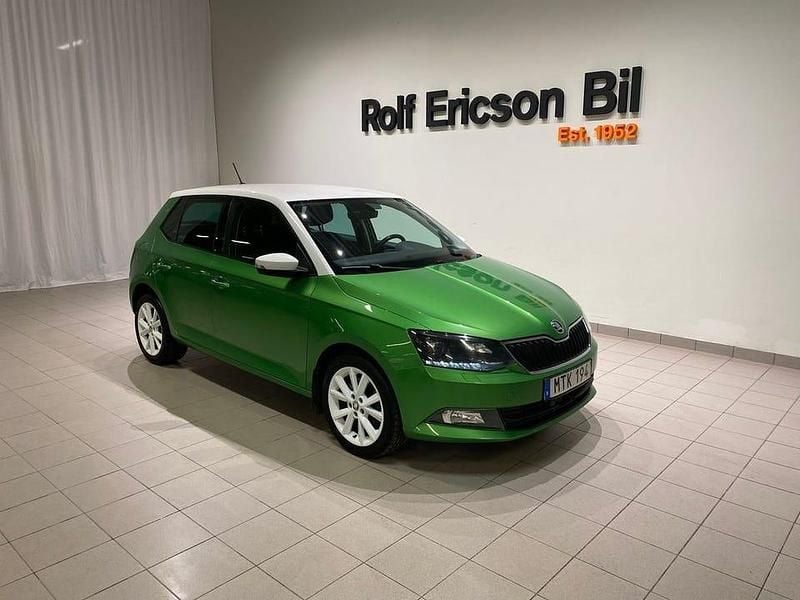 Grön Begagnad 2016 Skoda Fabia Halvkombi | 99 500 kr (Marknadspris) - Bild 1/4