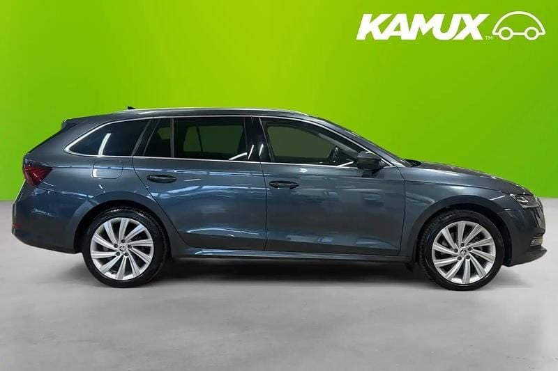 Begagnad Skoda Octavia Style 204 HK (150 kW) 2021 Silver/grå Kombi