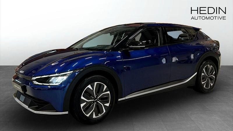 Blå (blue) Begagnad 2022 Kia EV6 Advance SUV | 409 900 kr - Bild 1/4