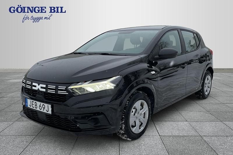 Svart Begagnad 2022 Dacia Sandero Essentiel Halvkombi | 134 900 kr (Marknadspris) - Bild 1/4