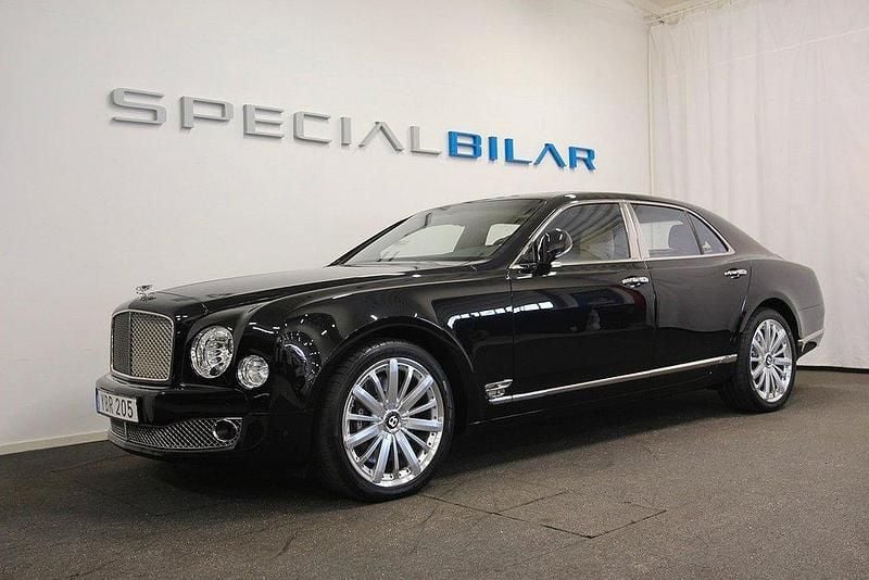 Svart Begagnad 2012 Bentley Mulsanne Mulliner Sedan | 1 150 000 kr - Bild 1/4