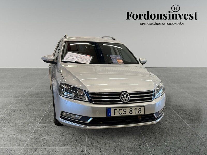 Silver Begagnad 2014 VW Passat Kombi | 95 500 kr (Dyr) - Bild 1/4