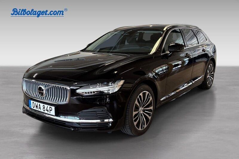 Svart Ny 2025 Volvo V90 Core Kombi | 508 700 kr (Superpris) - Bild 1/4