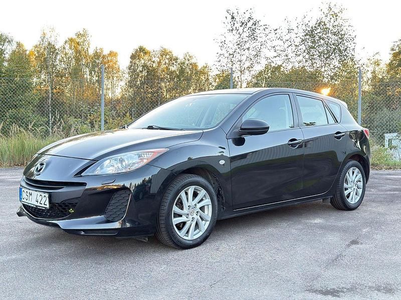 Svart Begagnad 2011 Mazda 3 Inclusive Halvkombi | 54 000 kr (Bra pris) - Bild 1/4