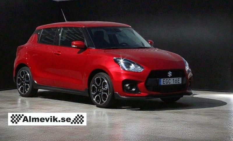 Begagnad Suzuki Swift Sport 130 HK (95 kW) 2022 Röd Halvkombi