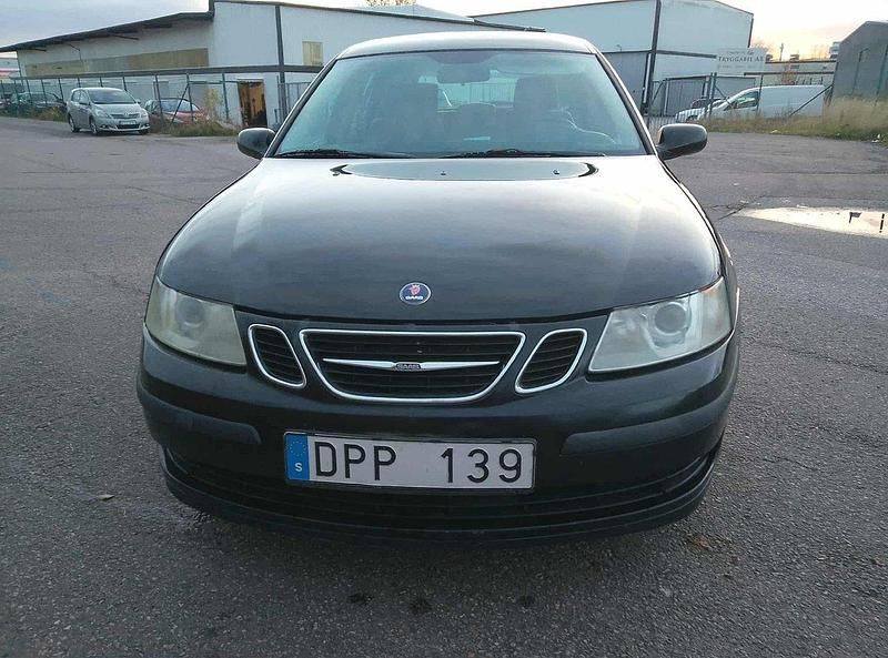 Svart Begagnad 2007 Saab 9-3 Linear Kombi | 16 900 kr (Marknadspris) - Bild 1/4