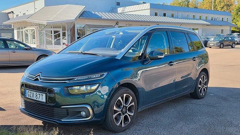 Blå (blå metallic) Begagnad 2019 Citroën C4 SpaceTourer Minibuss | 199 900 kr - Bild 1/4