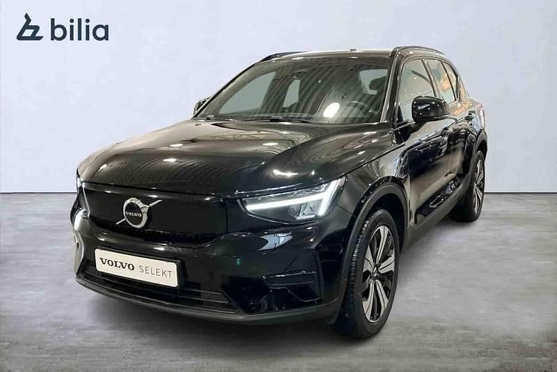 Begagnad Volvo XC40 Single Motor 175 kW (238 HK) 2023 Svart SUV