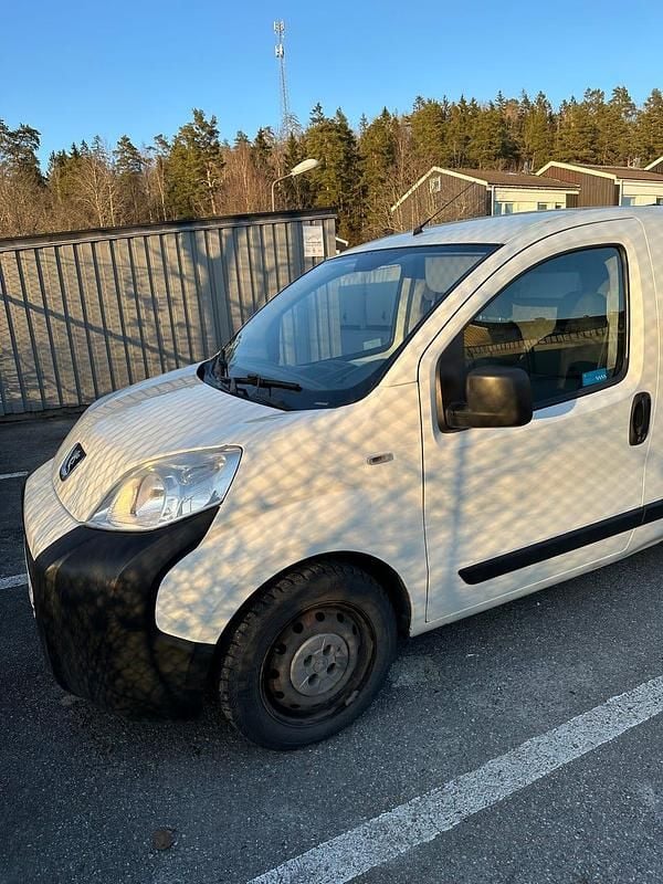 Begagnad Peugeot Bipper 75 HK (55 kW) 2016