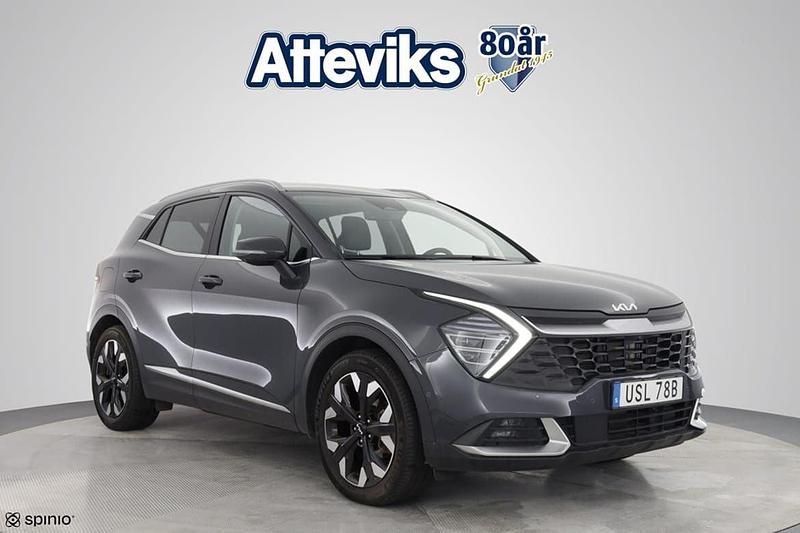 Grå Begagnad 2022 Kia Sportage 2 SUV | 338 900 kr (Marknadspris) - Bild 1/4