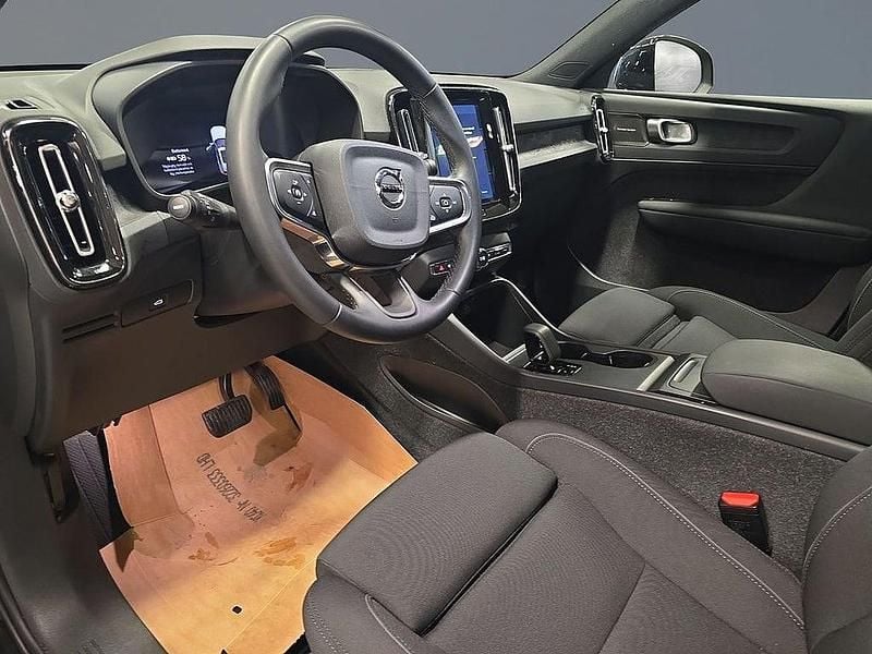 Begagnad Volvo EX40 Ultra 188 kW (256 HK) 2024 Svart SUV