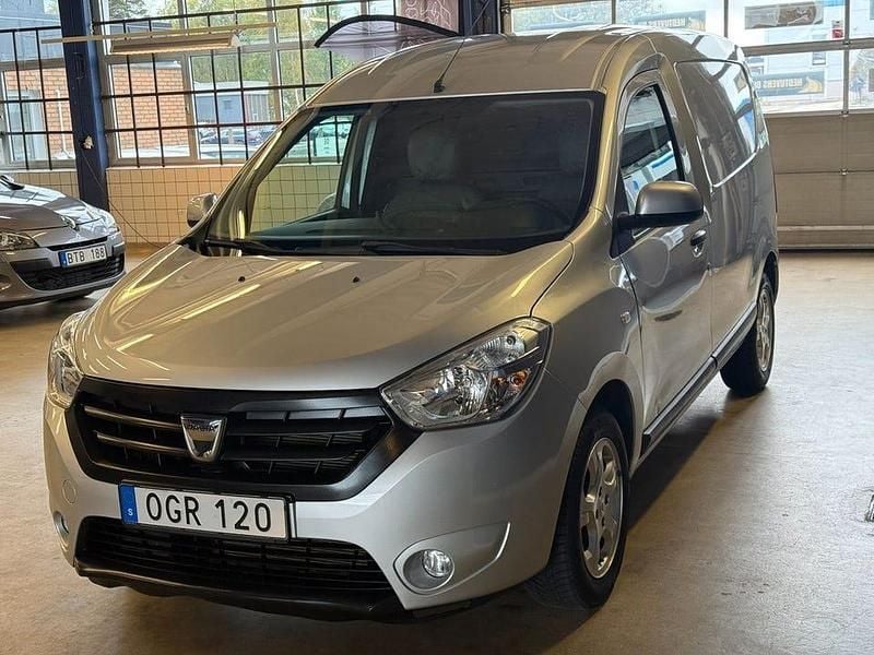 Begagnad Dacia Dokker Express 90 HK (66 kW) 2017 Silver Van