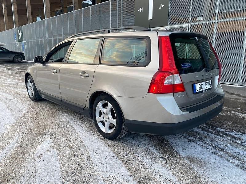 Begagnad Volvo V70 145 HK (106 kW) 2009 Kombi
