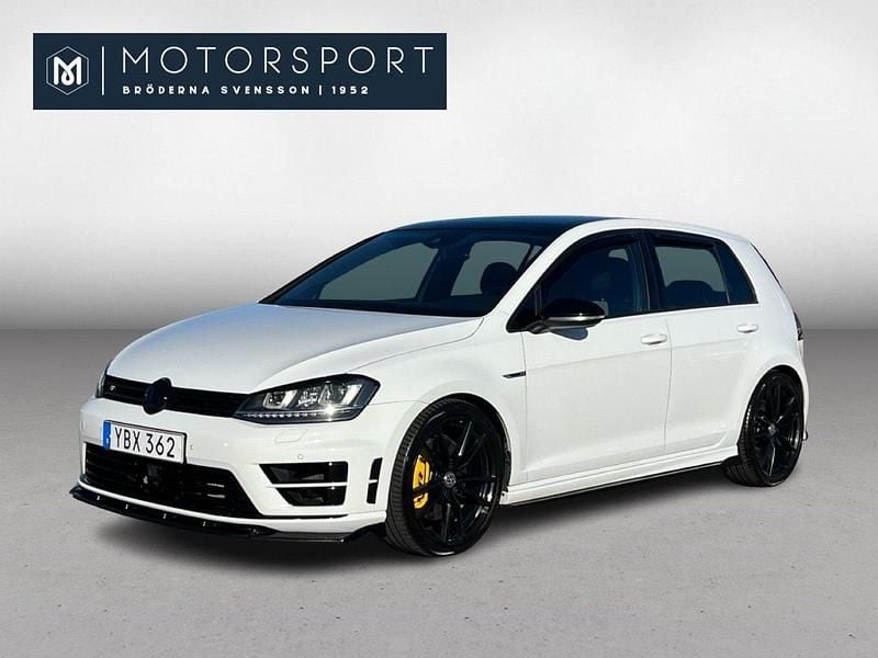 Vit Begagnad 2016 VW Golf VII R Halvkombi | 229 900 kr (Marknadspris) - Bild 1/3