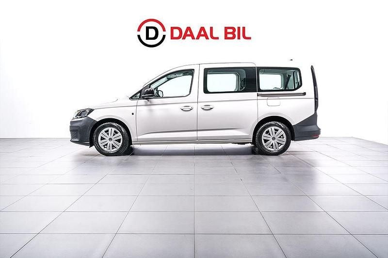 Vit Begagnad 2023 VW Caddy Maxi Minibuss | 379 700 kr (Marknadspris) - Bild 1/4