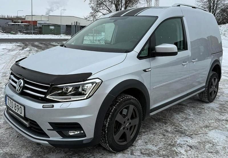 Silver Begagnad 2016 VW Caddy Minibuss | 149 000 kr (Marknadspris) - Bild 1/4