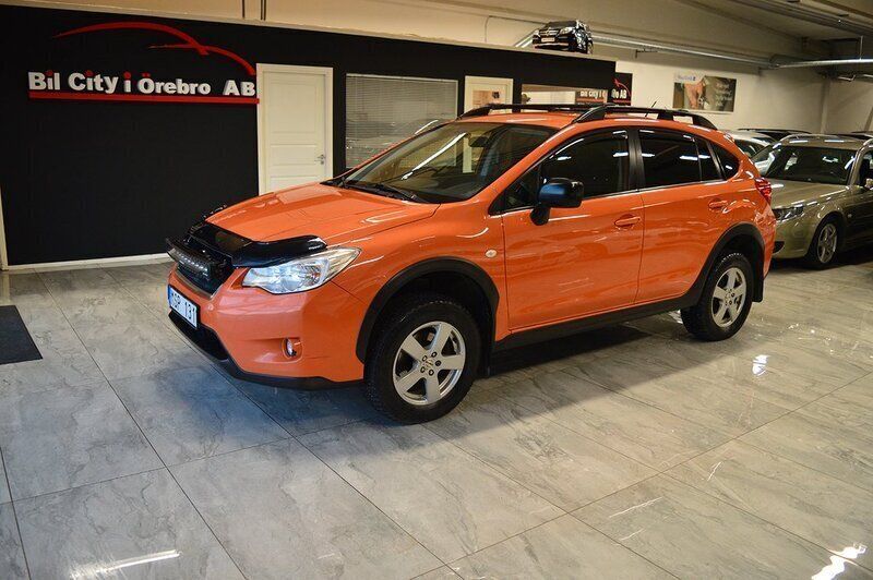 Orange Begagnad 2012 Subaru XV SUV | 69 900 kr (Marknadspris) - Bild 1/4