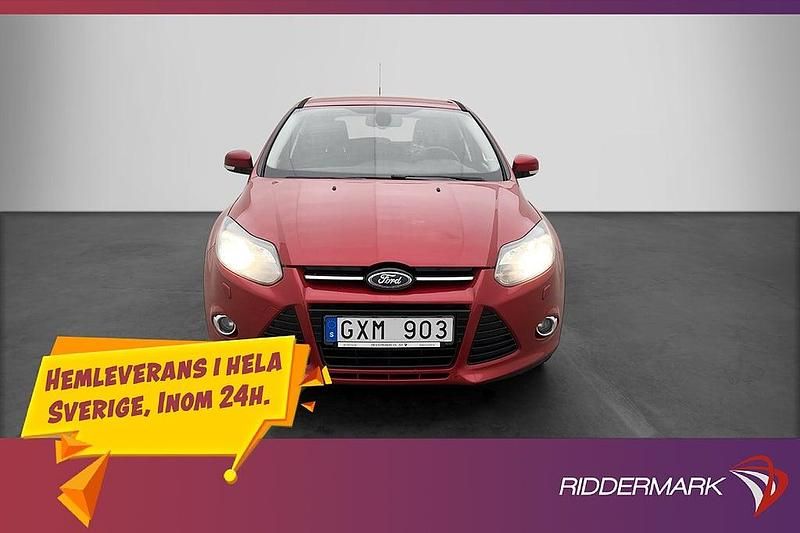 Begagnad Ford Focus 2011 Röd