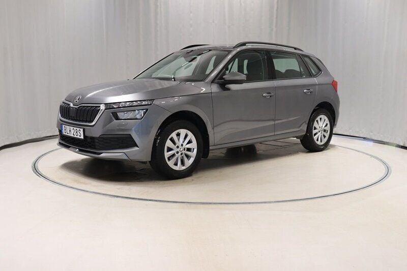 Grå Begagnad 2023 Skoda Kamiq SUV | 224 900 kr (Bra pris) - Bild 1/2
