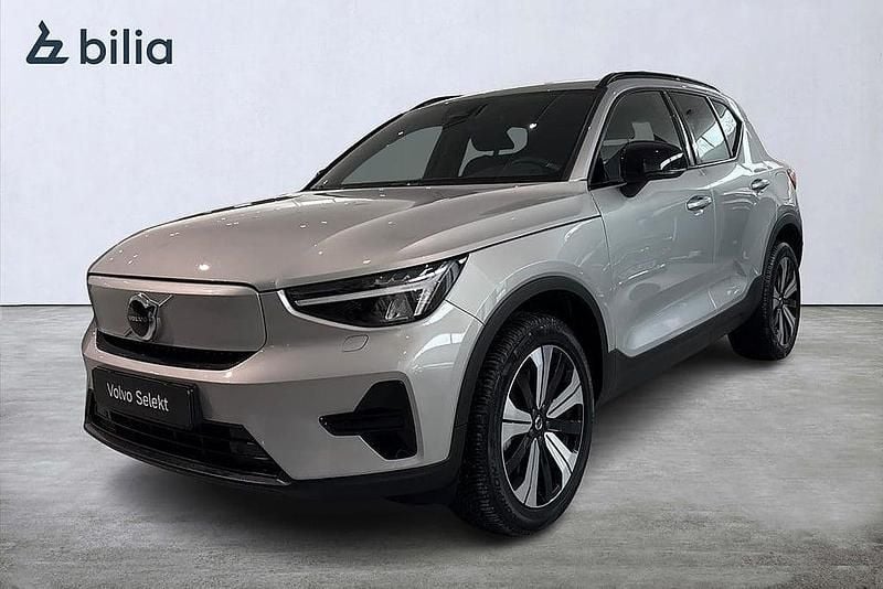 Begagnad Volvo XC40 Core 169 kW (231 HK) 2022 Silver SUV