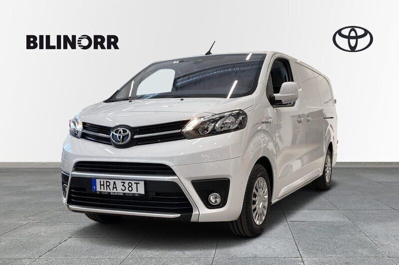 Vit Begagnad 2023 Toyota Proace Van | 448 000 kr (Lite dyr) - Bild 1/4