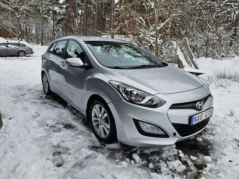 Begagnad Hyundai i30 110 HK (80 kW) 2013 Kombi