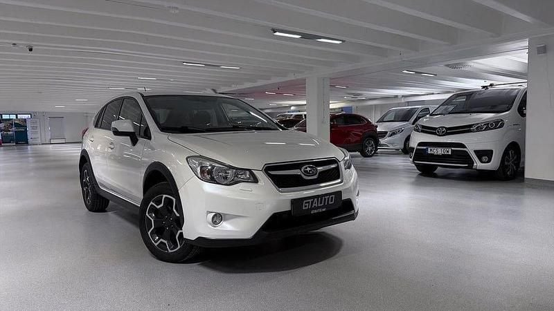 Vit Begagnad 2012 Subaru XV Sport SUV | 129 900 kr (Lite dyr) - Bild 1/3