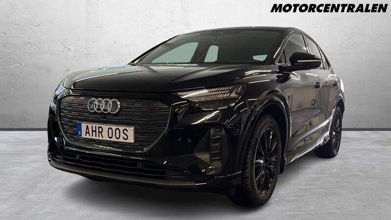 Svart Begagnad 2023 Audi Q4 Sportback e-tron Proline SUV | 529 000 kr (Lite dyr) - Bild 1/4