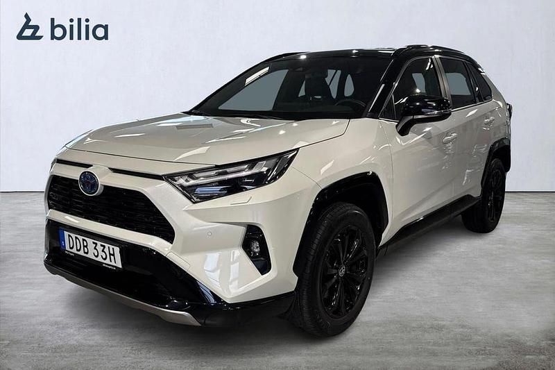 Vit Begagnad 2022 Toyota RAV4 Hybrid Style SUV | 379 900 kr (Bra pris) - Bild 1/3
