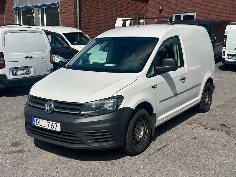 Vit Begagnad 2017 VW Caddy Minibuss | 79 000 kr (Superpris) - Bild 1/4