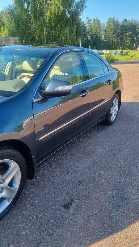 Grå Begagnad 2007 Honda Legend Sedan | 135 000 kr - Bild 1/4