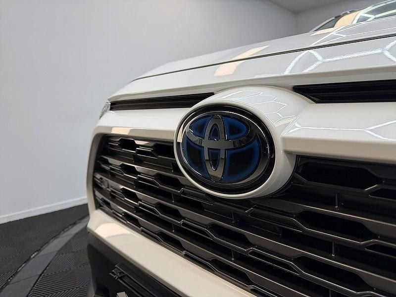 Begagnad Toyota RAV4 Active 222 HK (163 kW) 2019 Vit SUV