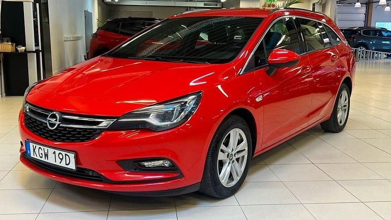 Röd Begagnad 2019 Opel Astra Dynamic Kombi | 149 900 kr (Lite dyr) - Bild 1/4