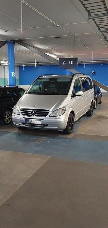 Silver Begagnad 2007 Mercedes Viano Minibuss | 90 000 kr (Superpris) - Bild 1/4