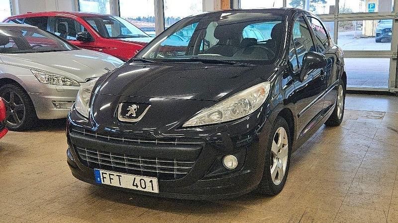 Svart Begagnad 2012 Peugeot 207 Halvkombi | 49 900 kr (Lite dyr) - Bild 1/4