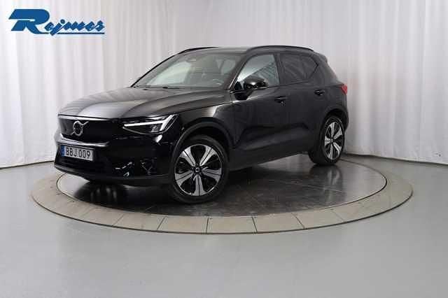 Svart Begagnad 2022 Volvo XC40 Plus SUV | 359 900 kr - Bild 1/4